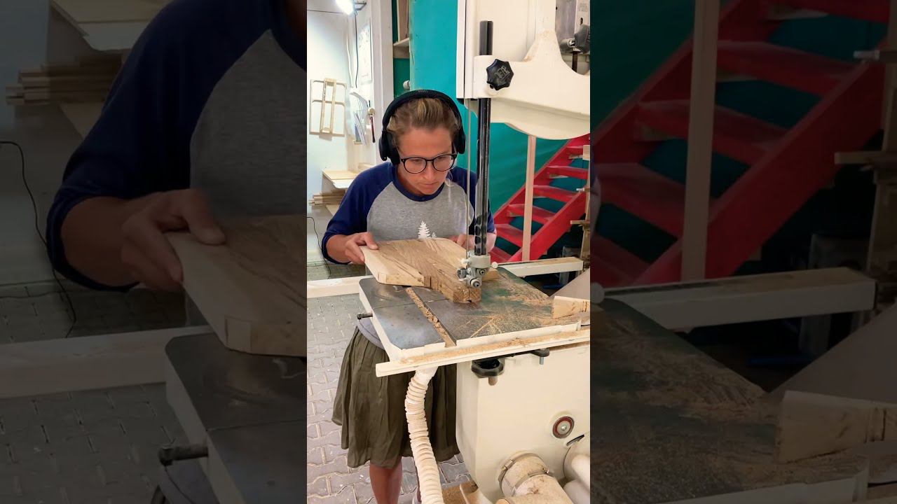 #shorts Сделала дубовую разделочную доску в своей мастерской смотреть онлайн