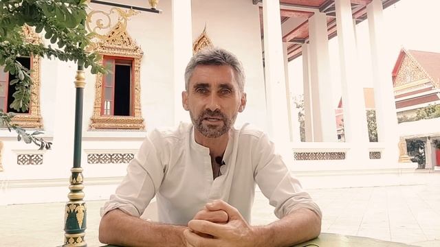 Symboles sacrés des Moines et des rois en Thaïlande смотреть онлайн