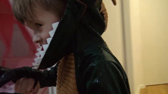 Феликс Бэлла и Матильда Влог 2 Опасный динозавр