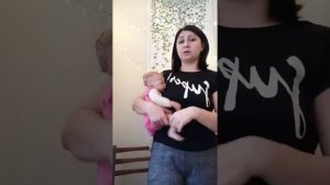 Как носить ребенка на руках. Варианты, правила, ошибки