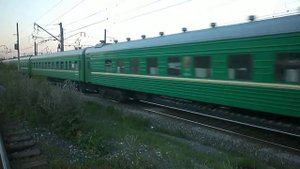 Тепловоз 2ТЭ10УТ-0001А с поездом №017Щ Бишкек — Москва