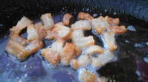 Картофельный суп со шкварками