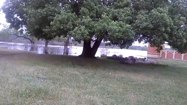 Барбаши. Разлив 2016 г. Плывём над дорогой, панорама монастыря. смотреть онлайн