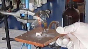 Качественное определение углерода и водорода в глюкозе Опыт №1