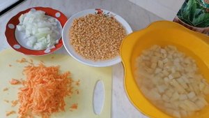 Гороховый суп с курицей (цыплёнка-бройлера)