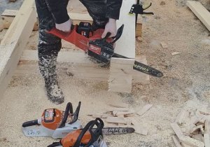 Аккумуляторная цепная пила Milwaukee 2727 (fchs), stihl msa220 и stihl 182