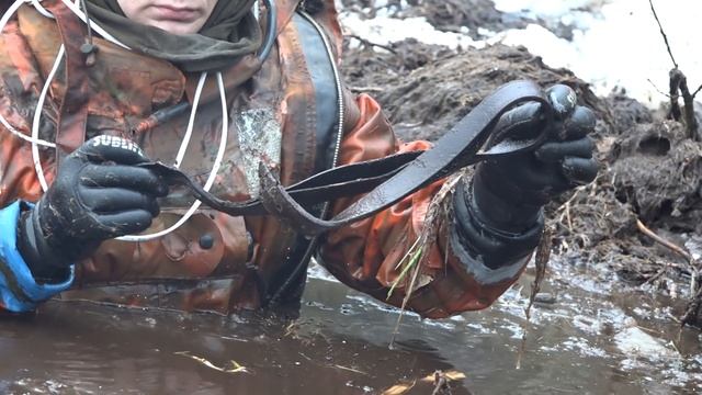 ДОСТАЛИ ИЗ ГЛУБИНЫ БЕЗ ВЕСТИ ПРОПАВШИХ СОЛДАТ И ОРУЖИЕ // Юрий Гагарин смотреть онлайн