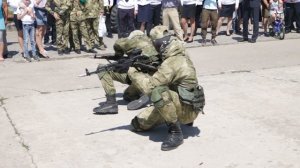 Показательные выступления пограничников на набережной Керчи