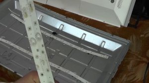 Гнутый Akira 32LEC05T2S (TP.MS3463S.PB801) Замена подсветки и убавляем ток подсветки.
