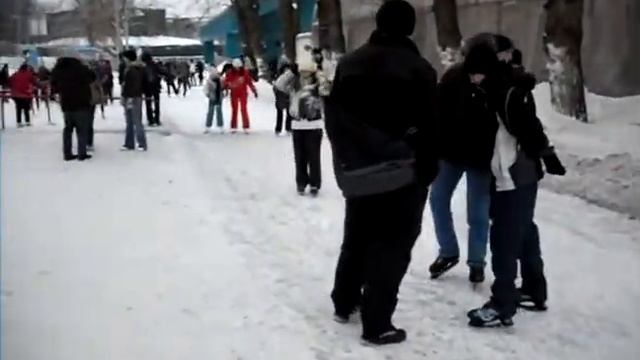 Москва 2011 г.? КАТОК в Парке Горького.