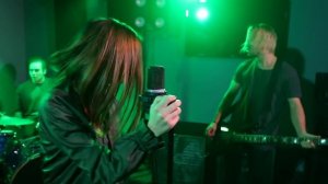 Toxic  - Britney Spears (Cover by First to Eleven)