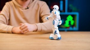 5139282 Робот радиоуправляемый IQ BOT GRAVITONE