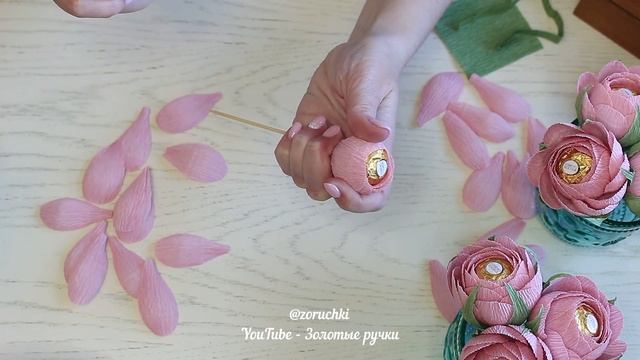 Красивые цветы из гофрированной бумаги с Ферреро Роше смотреть онлайн