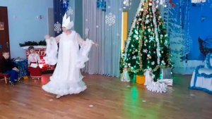 Выход Снежной королевы.
