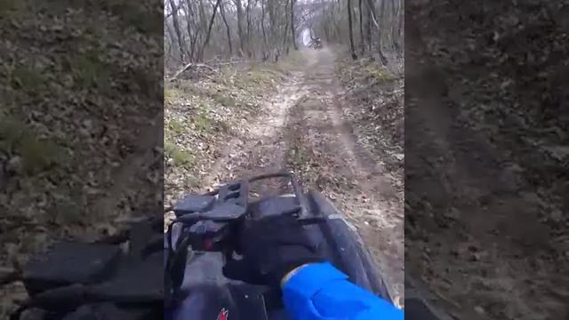 Падение на квадроциклах . смотреть онлайн