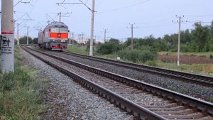 Вагон-дефектоскоп ВД-1МТ5К впереди Тепловоза ТЭП70-0344