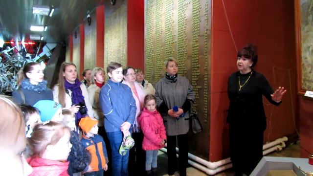 Фрагмент экскурсии в зале памяти Чижовского плацдарма.