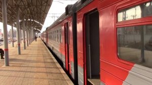 Электропоезд "ЭД4М-0335" сообщением "Москва-Курская" - "Железнодорожная", платформа "Салтыковская"