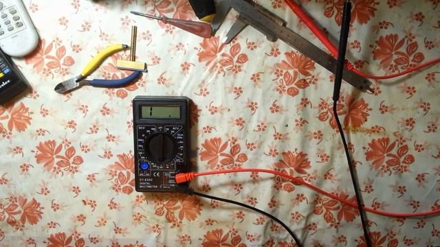 Интересная неисправность мультиметра DT-830b и почему лучше добавить пару баксов и купить DT 9205 смотреть онлайн