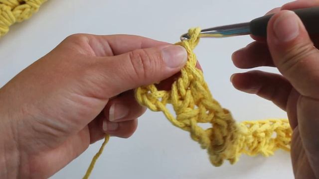 Простой рисунок крючком //  Мастер класс вяжем подушку крючком