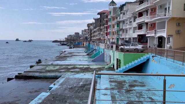 ИНТЕРЕСНО СНЕСУТ или НЕТ ? КРЫМ маленькая ИТАЛИЯ или ? Отдых в Крыму. Санта Барбара Утес. смотреть онлайн