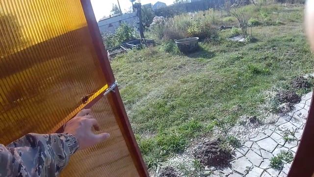 павильон для бассейна три года спустя смотреть онлайн