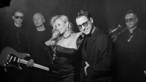 VERSACE BAND - Maria Magdalina