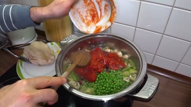 ХУДЕЕМ ВКУСНО)) СУП С КУРИЦЕЙ И ОВОЩАМИ! смотреть онлайн
