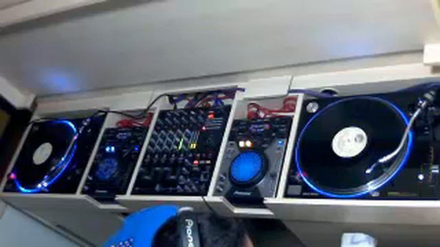 DJ Batman 28/04/2012 смотреть онлайн