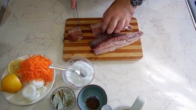 Селедка по-голландски. Отличная закуска к праздничному столу.