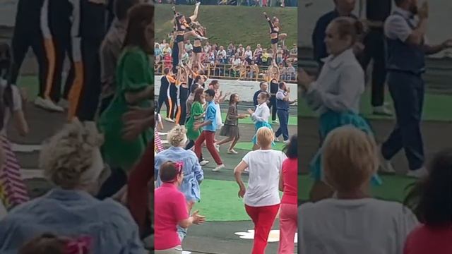 Эй приятель не стой!  День города Ярославля. Танцуют все! ярославль праздник ???