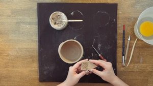 Как присоединить глиняные детали друг к другу