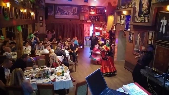 ДИАНА ПОЛЕЙ И ЦЫГАНСКИЙ ТАБОР - ОЧИ ЧЁРНЫЕ В ГОСТЯХ У МАЭСТРО. MUSICAL BOUTIGUE SHTEINBERG. смотреть онлайн