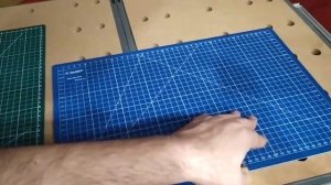 Сравнение защитных ковриков для резки de VENTE и Зубр