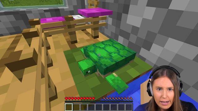 I Fooled a Girl with a TINY Secret Base in Minecraft смотреть онлайн