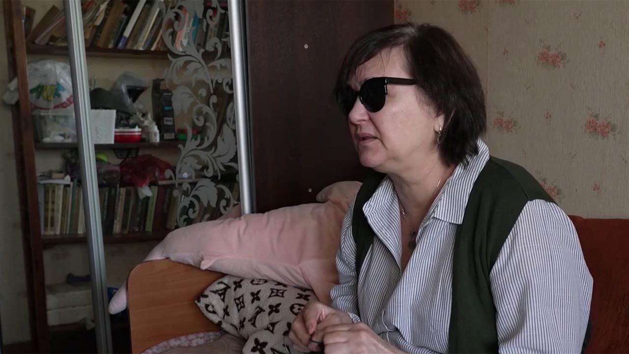 Теплую поддержку бойцам на передовой оказывает женщина из Крыма