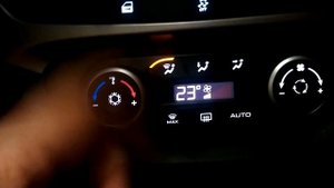 Как на весте отключить климат но оставить обогрев лобового стекла включенным.