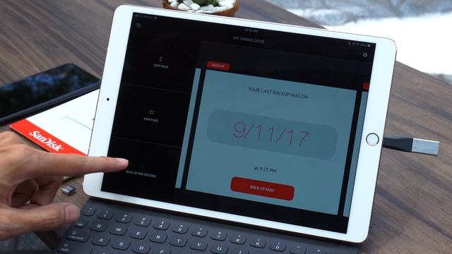 Trên tay USB hai đầu Lightning/USB 3.0 SanDisk iXpand Mini | Tinhte.vn смотреть онлайн