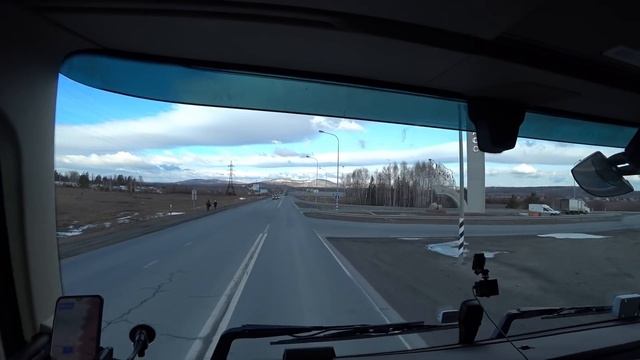 Тобольск - Ростов. Помыл Volvo. Трасса М5 в ужасном состоянии. смотреть онлайн