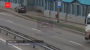 Таксист на Котельникова въехал в остановку «Тубдиспансер»