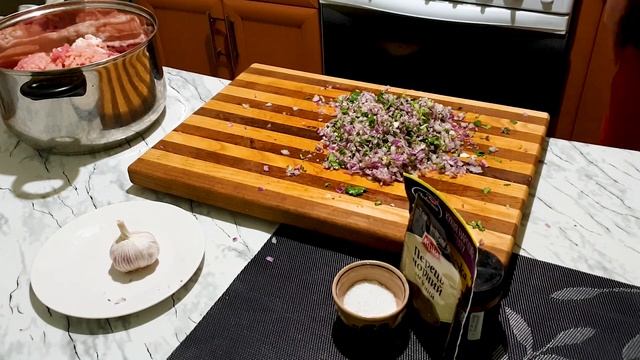КАК ВКУСНО ПРИГОТОВИТЬ ЛЮЛЯКЕБАБ, ЧТОБ ОН НЕ СВАЛИВАЛСЯ С ШАМПУРОВ, ПРАВИЛЬНЫЙ РЕЦЕПТ ЛЮЛЯКЕБАБ