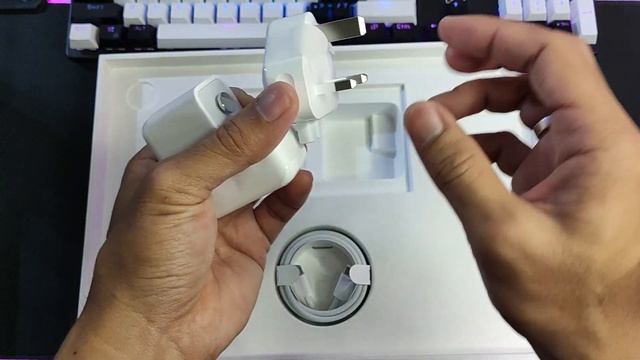 MacBook Air 2020 M1 Unboxing ( TAGALOG ) смотреть онлайн