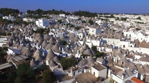 LE MALDIVE ITALIANE  - Alberobello, Bari e Salento - In Puglia gli ultimi bagni dell' Estate 2020