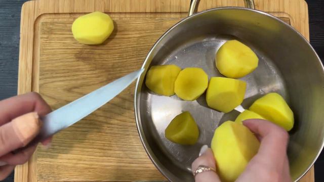 Rippen mit Zwiebeln waren noch nie so lecker! Rippchen mit Sauce zum Abendessen in 30 Minuten! смотреть онлайн