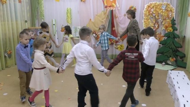 Путешествие в осенний лес смотреть онлайн