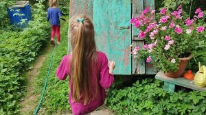 Экскурсия по саду и огороду.