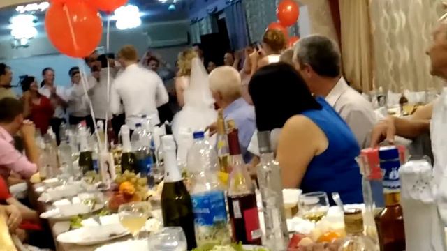 Поздравление молодоженов от друзей. Часть 2 смотреть онлайн