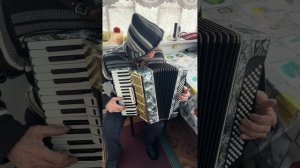 Accord accordion, Model Orion 2, 34 keys, 80 Bass, 3 voice, 5 registers, Russian Accordion, ON SALE