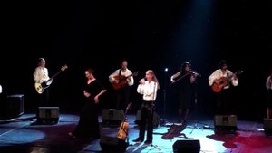 НАРОДНАЯ МУЗЫКА (Hay una música del pueblo)