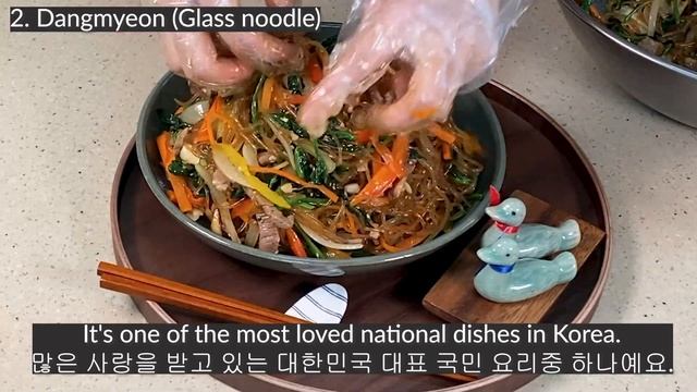 KOREAN GROCERY SHOPPING! (Noodle Edition) смотреть онлайн